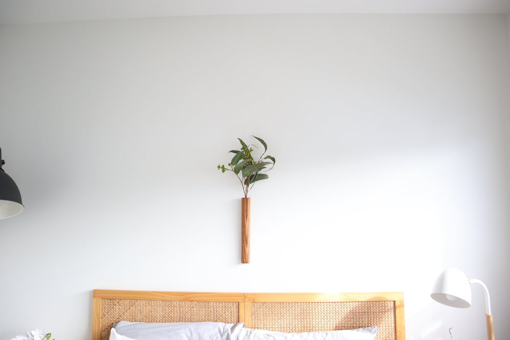 Wall Mounted Stem Bar - Large