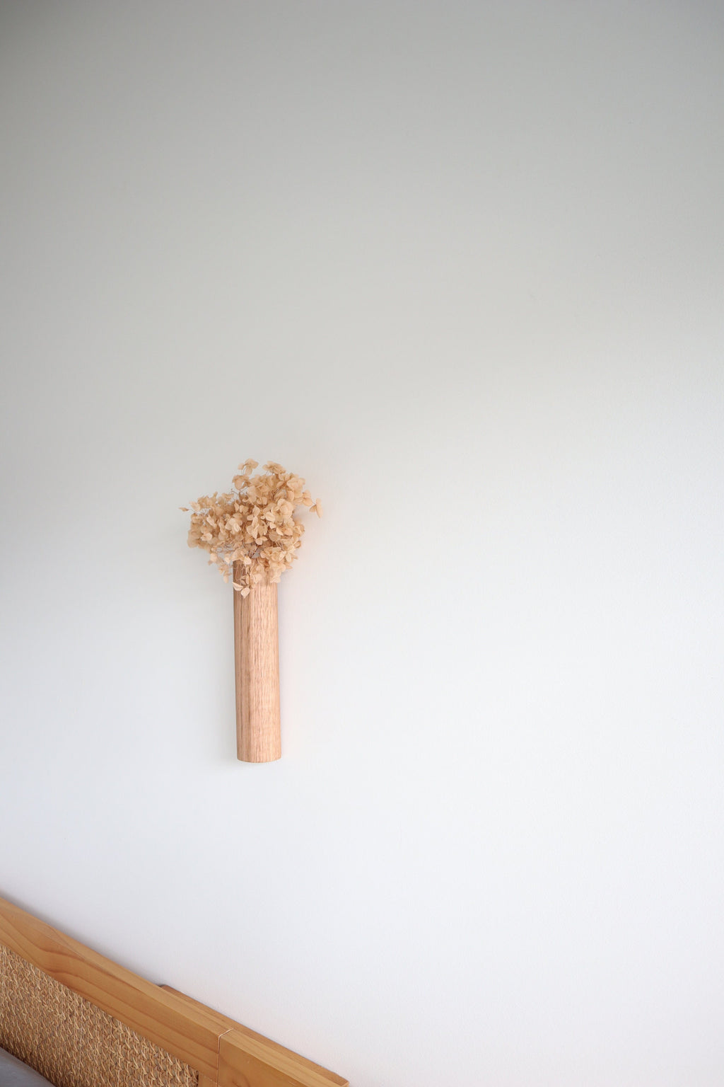 Wall Mounted Stem Bar - Medium